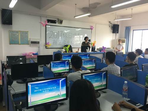 http://cfs.glut.edu.cn/__local/B/2E/90/6999987D53C3E9C6347B5BB084A_FC4AC643_15466.jpg