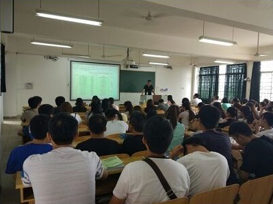 http://hjxy.glut.edu.cn/__local/D/4C/9F/1D7DC582B97920B25B861506BB4_203A4059_AD8C.jpg